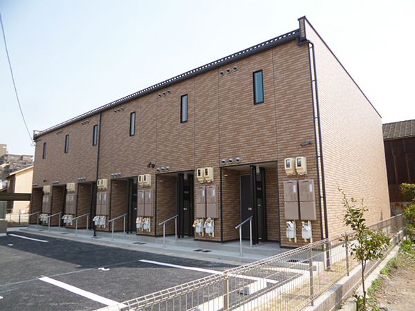 レオネクスト安井 外観