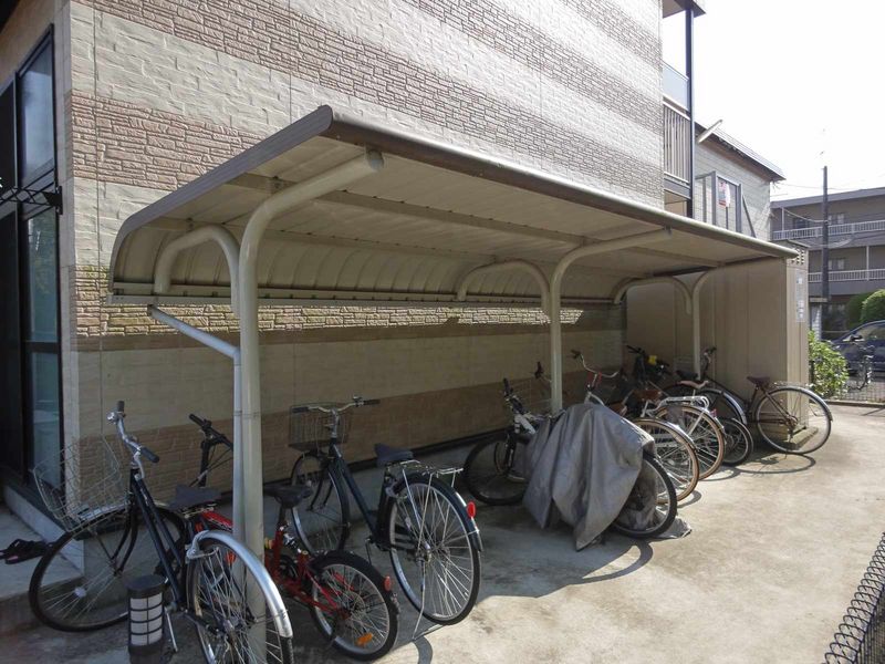 レオパレス四ツ裏 共用部分