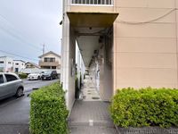 レオパレスノビア　カーサ エントランス