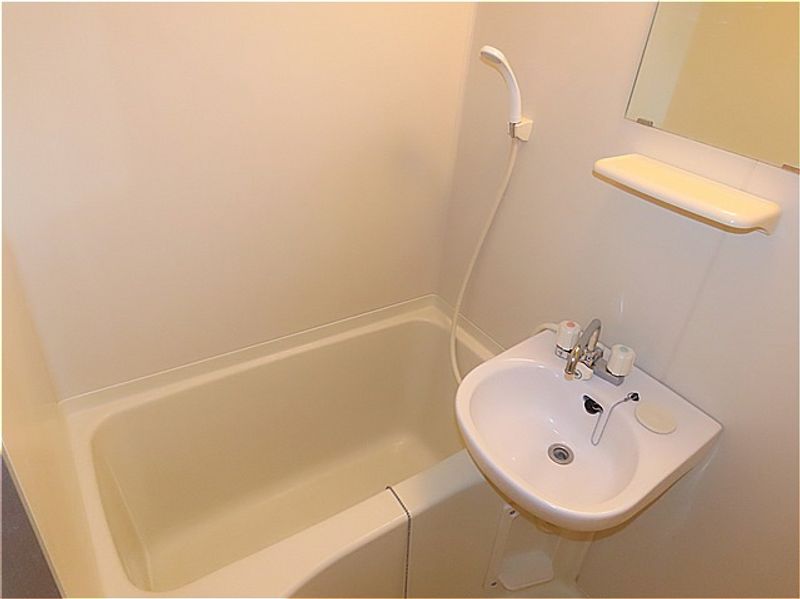 レオパレスハピネス徳間 風呂