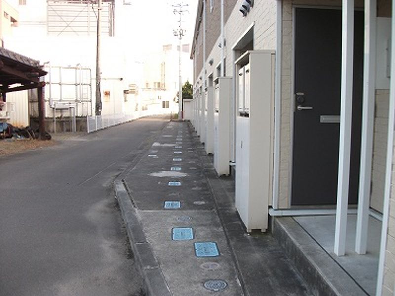 レオパレス成出ハイツ エントランス