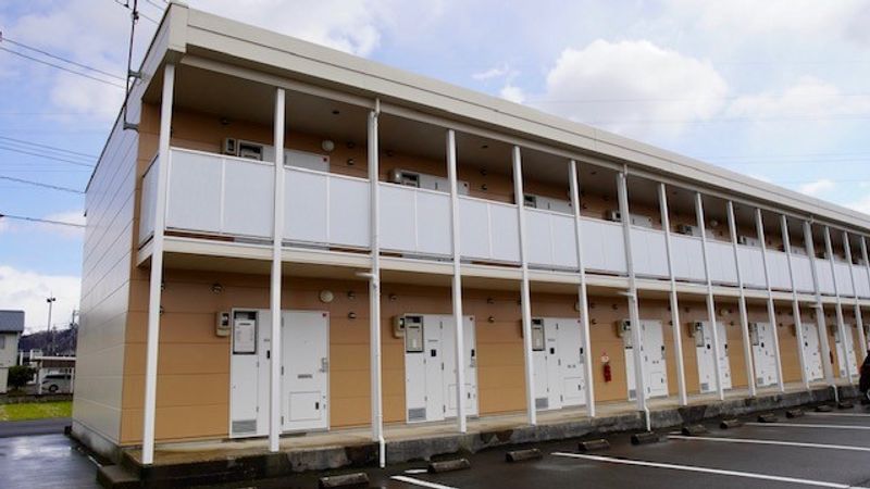 レオパレス松岡 外観