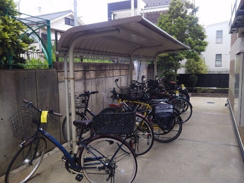 レオパレストリノ 共用部分