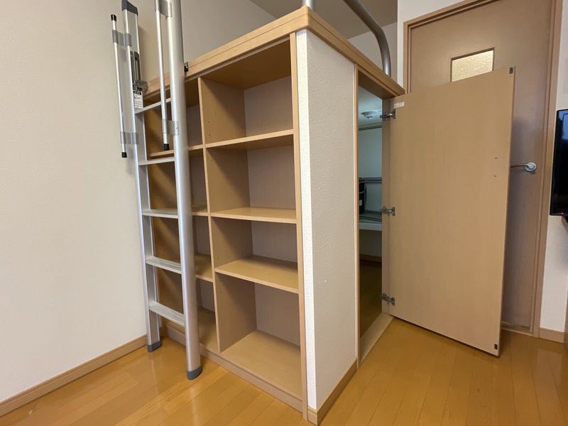 レオパレスオリビアンＡ 収納