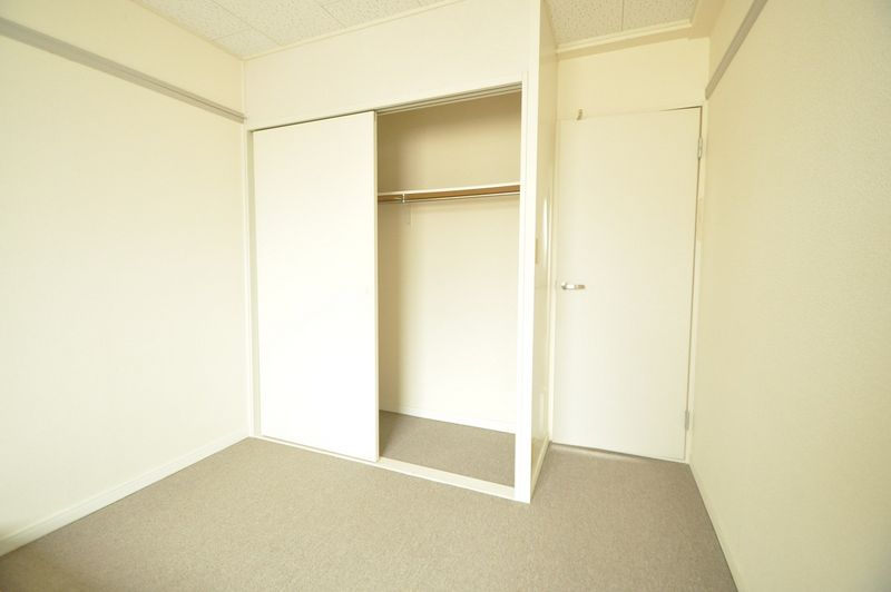 レオパレスラフィーネ 収納
