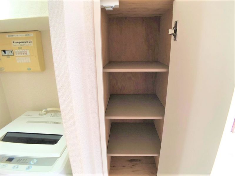 レオパレス紫原 玄関