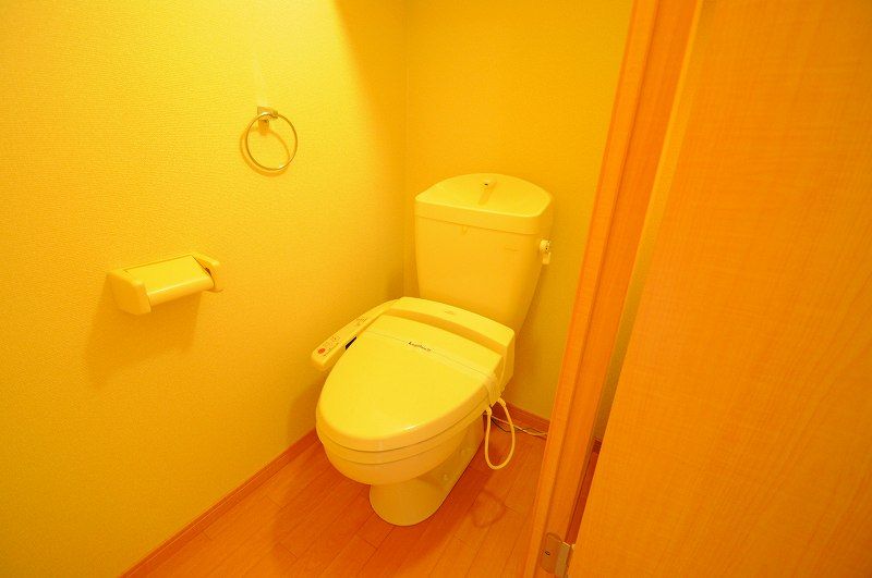 レオパレスリブェ−ル トイレ