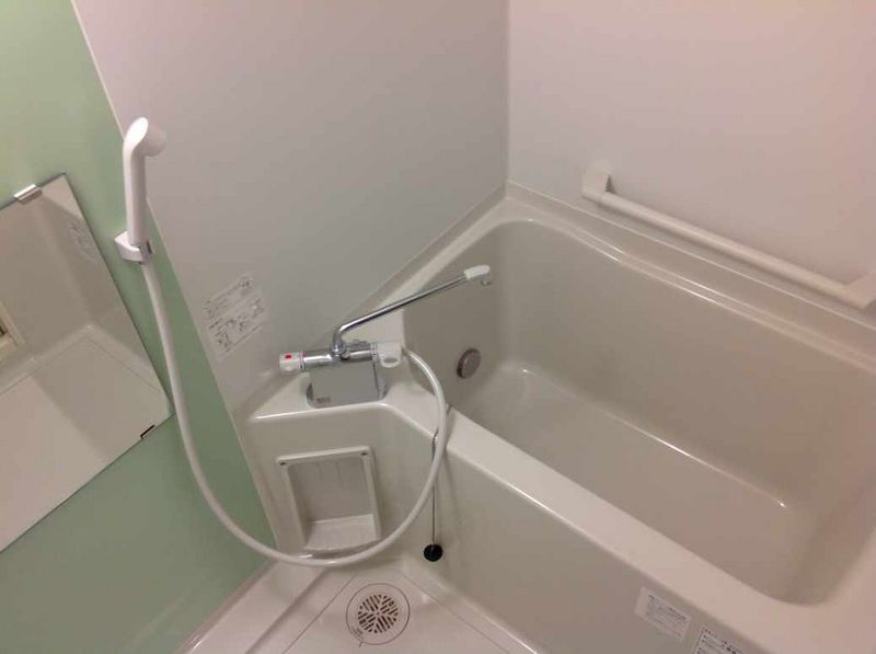 LEONEXT Aqua Phòng tắm