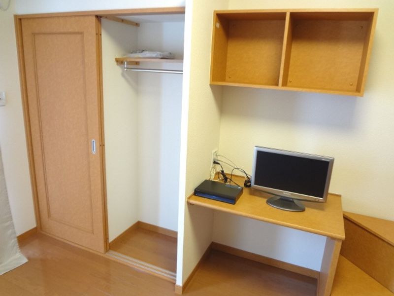 レオパレス妙興寺 収納
