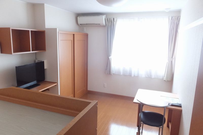 レオパレスユピテルＡ 居間