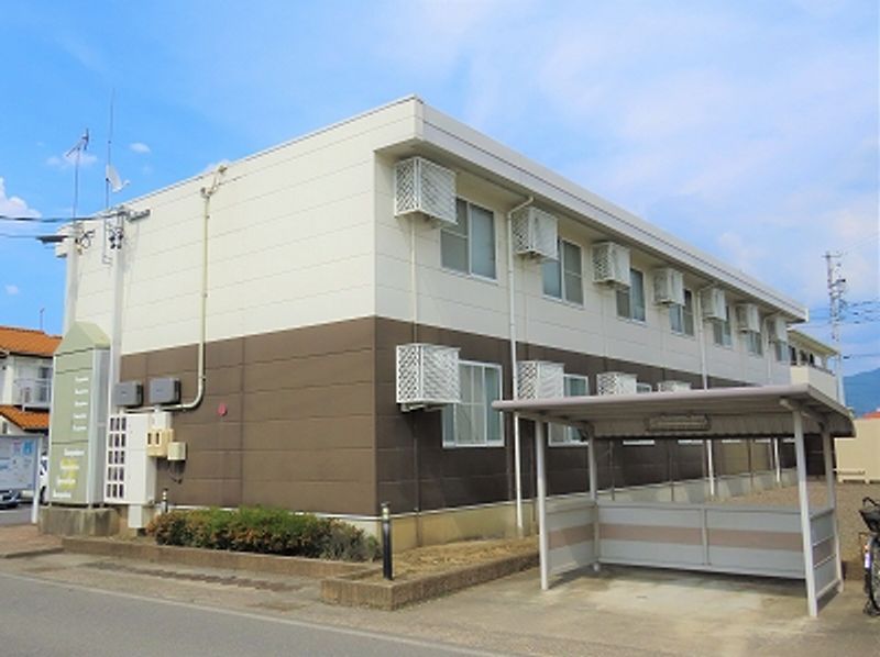 レオパレスエム 外観