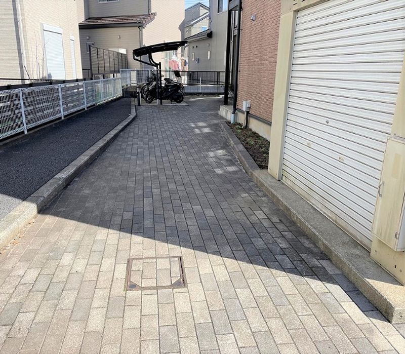 レオパレス上志津 エントランス