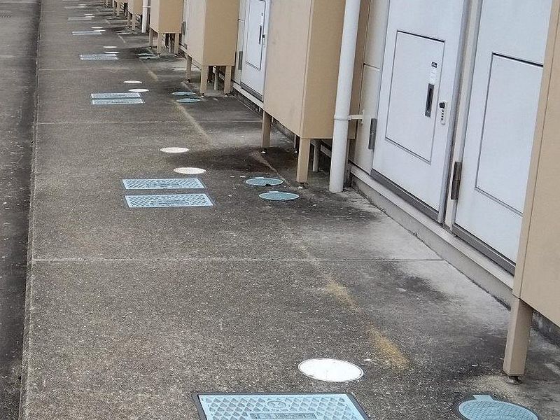 レオパレスカサベージュ エントランス