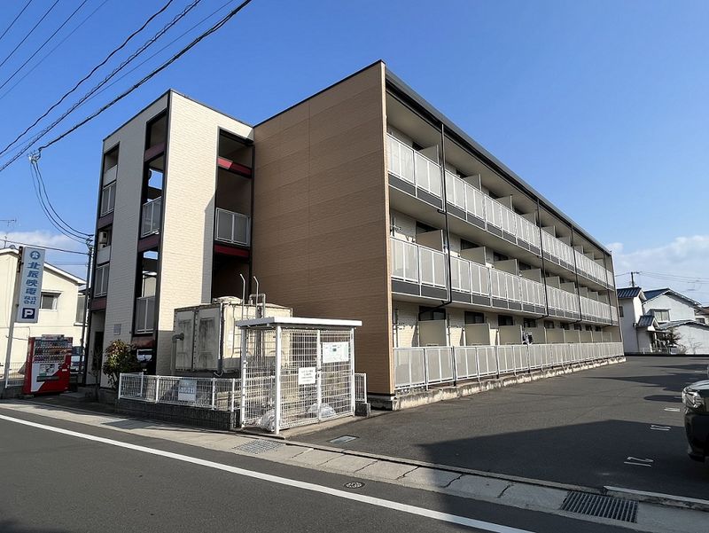 レオパレス秀 外観