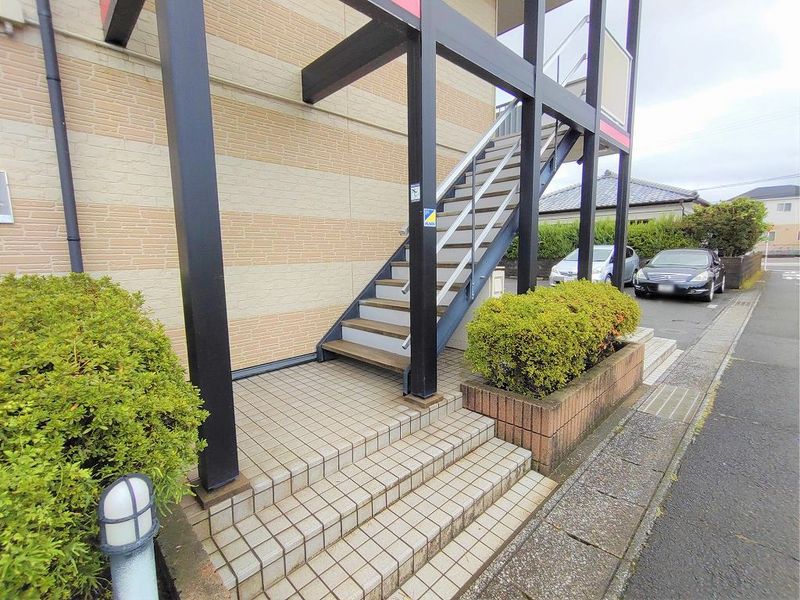 レオパレス清和 エントランス