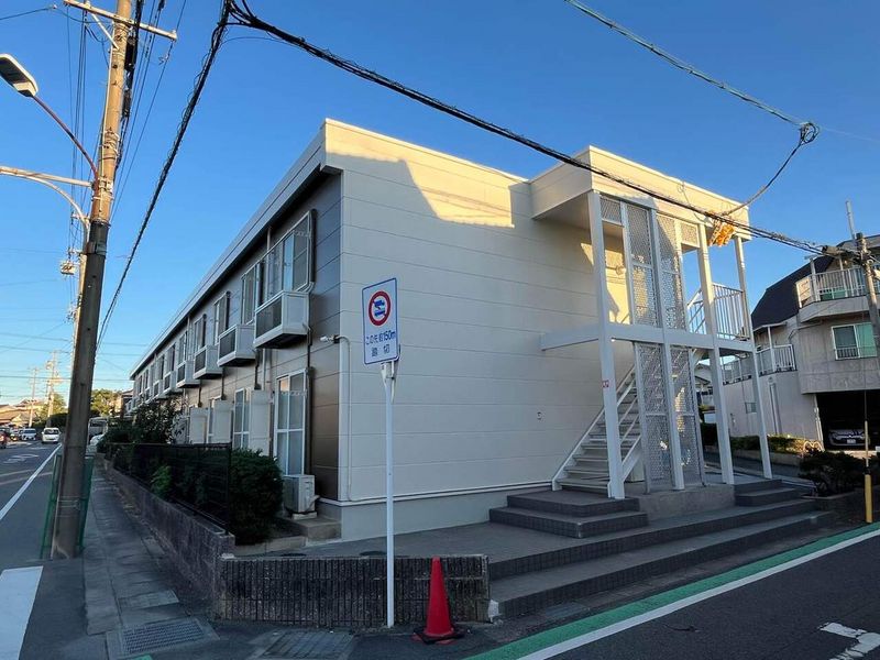 レオパレスならわ 外観