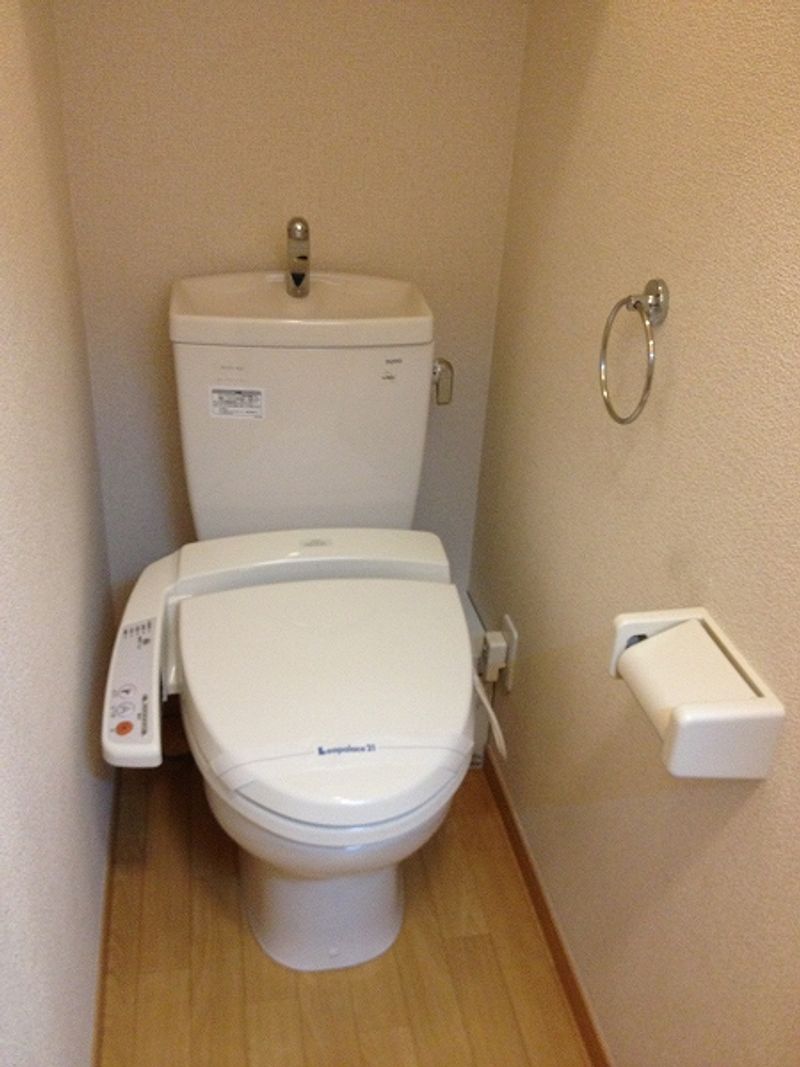 レオパレス新白岡 トイレ