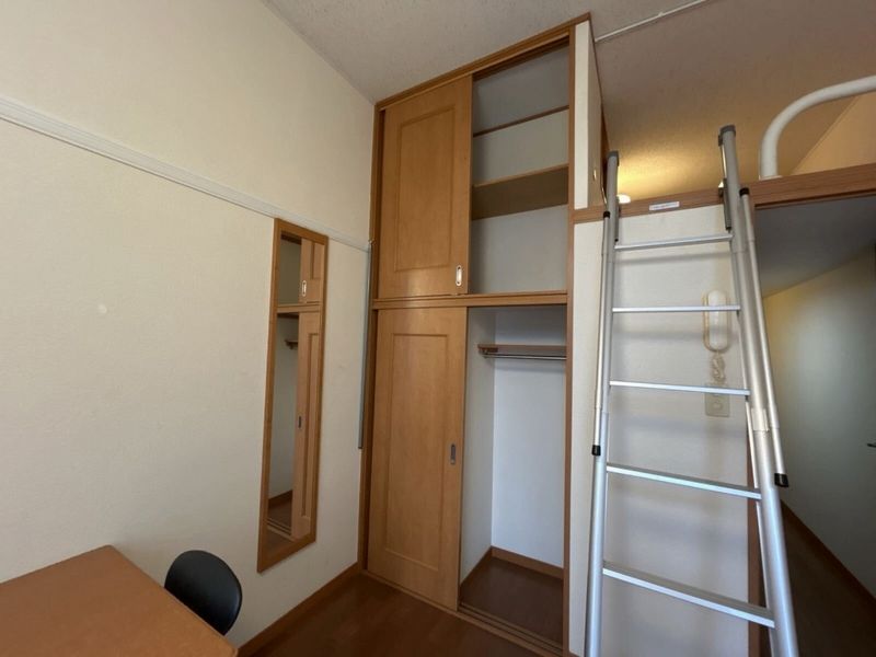 レオパレスエスペラール 収納