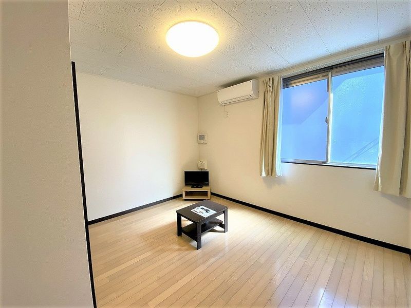 レオネクストリヴァーノーム 居間