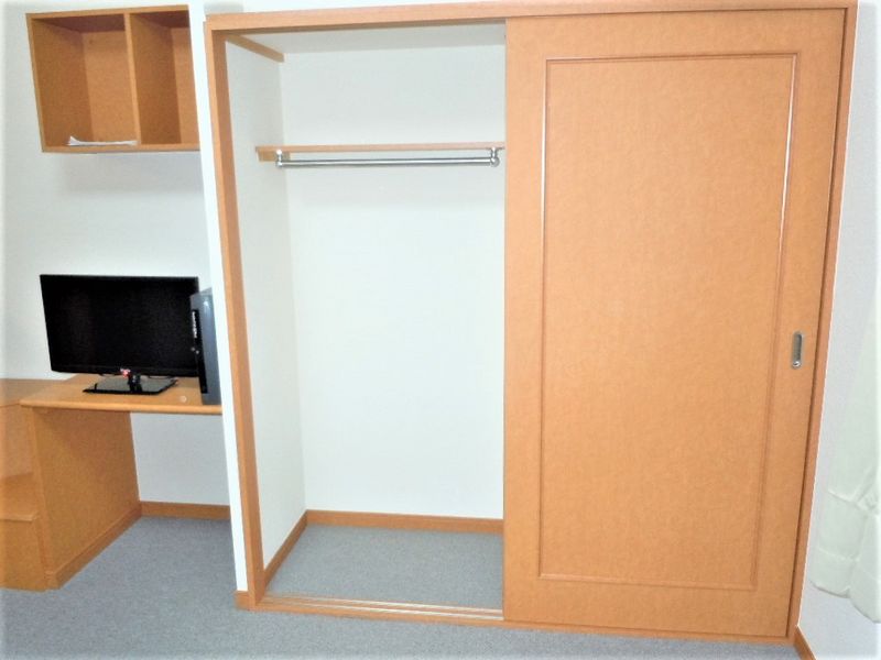 レオパレスなぐさ 収納