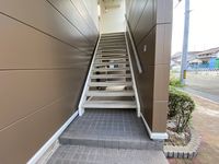 レオパレスセンチュリー２１ エントランス