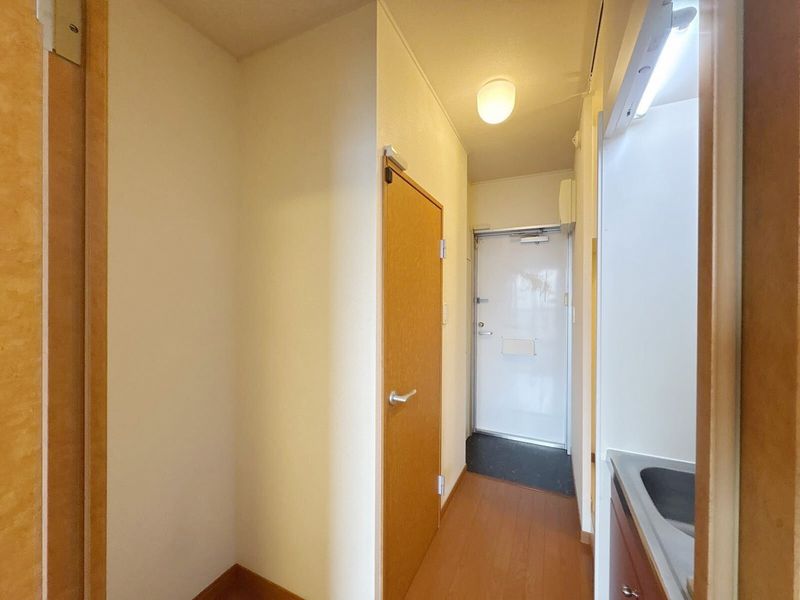 leopalace SHO 3 Entrance