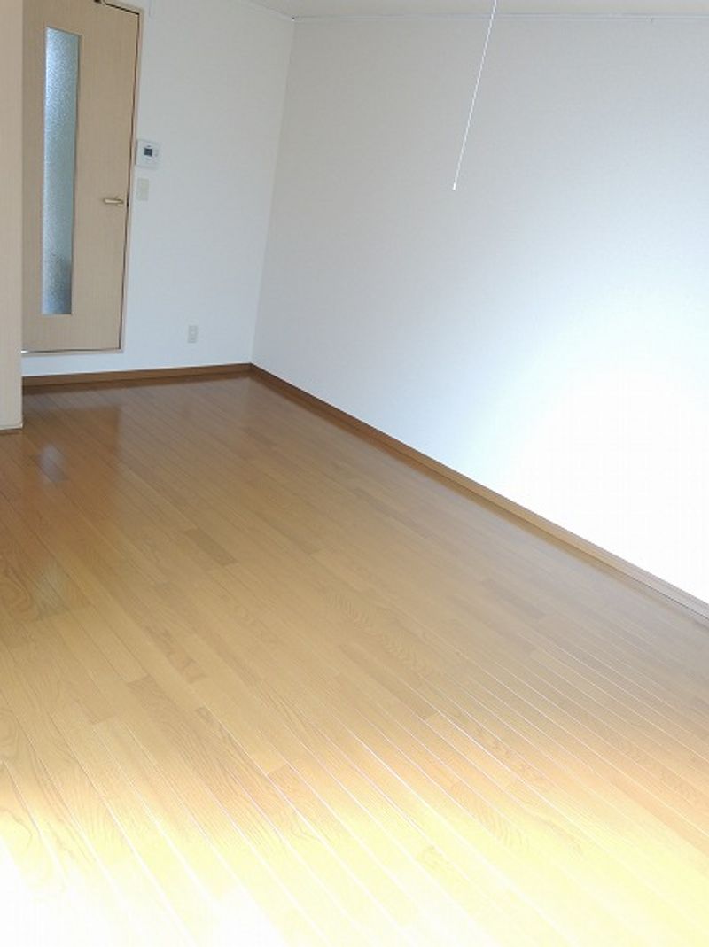 レオパレスメゾン 居間