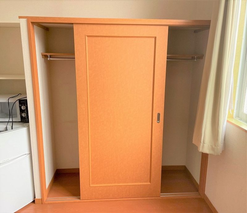 レオパレスリトルマウンティン 収納