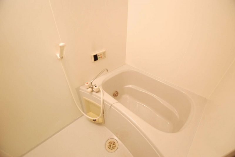 レオパレスセレッソ 風呂