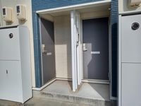 レオネクストルピナス高柳東町２ 玄関