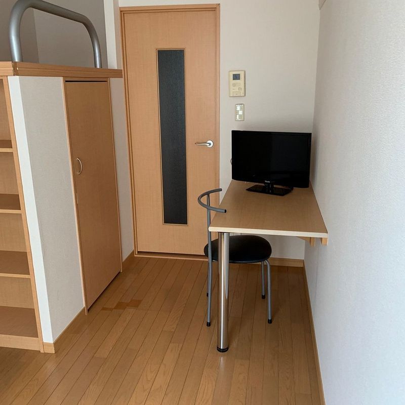レオパレスプリマベーラ荻窪２ 居間