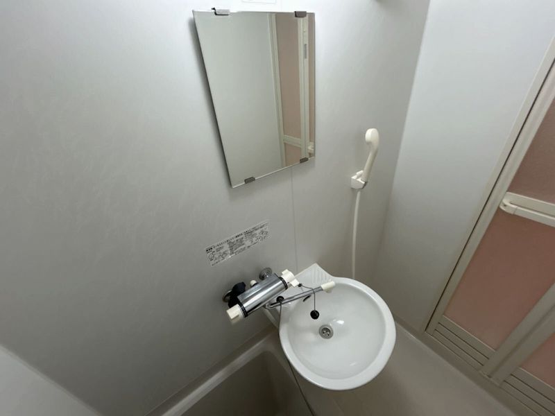 レオパレスセイクレッドヒルズ 洗面台