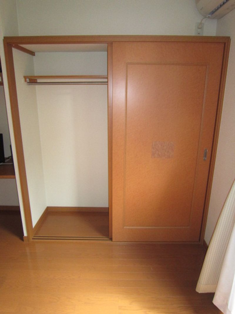 レオパレスサンライズＮＯＡ 収納