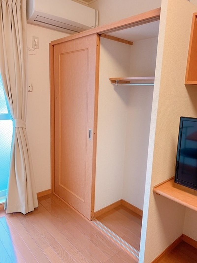 レオパレスＣｈｅｚ　ｍｏｉ　Ｎ 収納