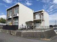 レオパレス久松台 外観