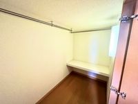 レオパレスアスペン 収納