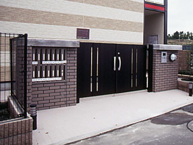 leopalace Yamamoto Entrance