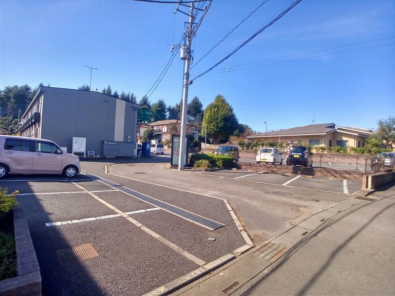 レオパレスコル　レオニス　Ⅰ 駐車場