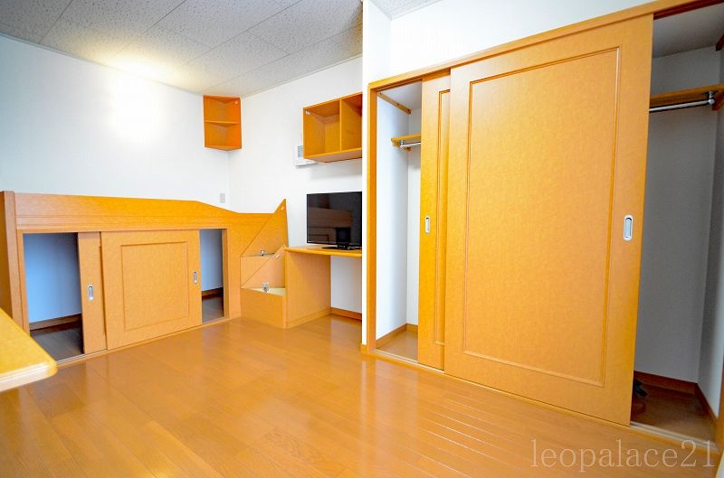 レオパレスＳＯＬＥＩＬ 収納
