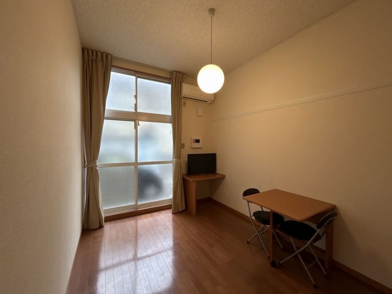 レオパレスエスペラール 居間