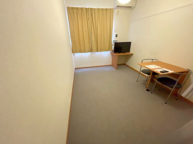 レオパレス足原 居間