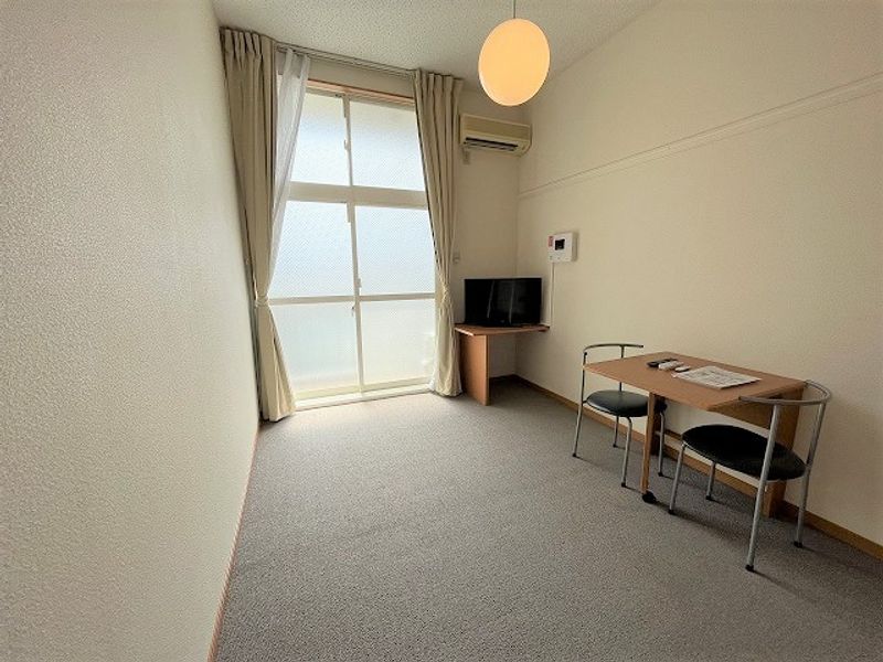 レオパレスメルツェⅢ 居間