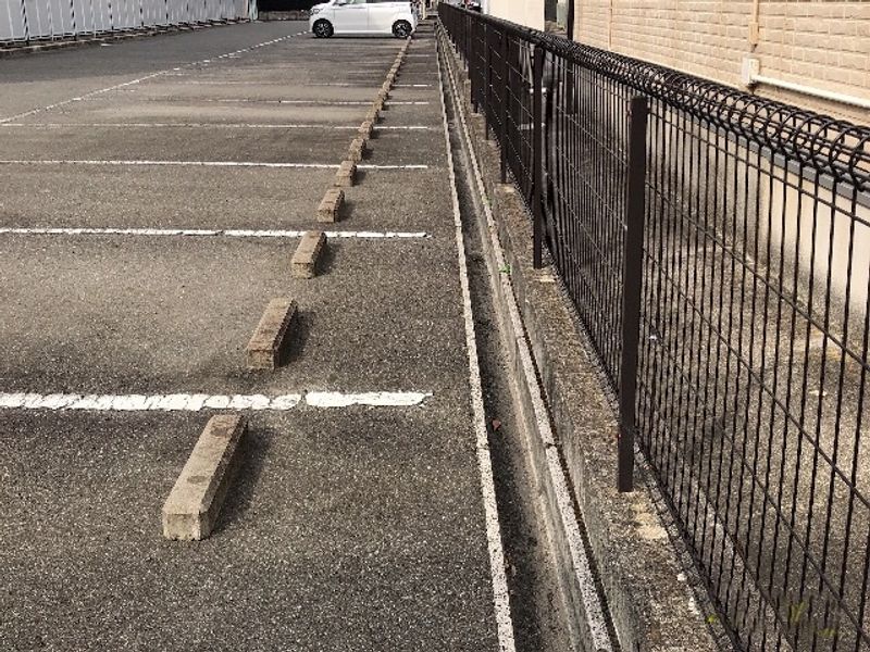 レオパレスＡＲＫＡＤＩＡ 駐車場