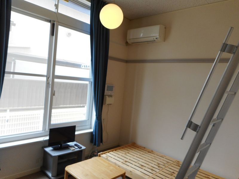 レオパレスマ・メゾン 居間