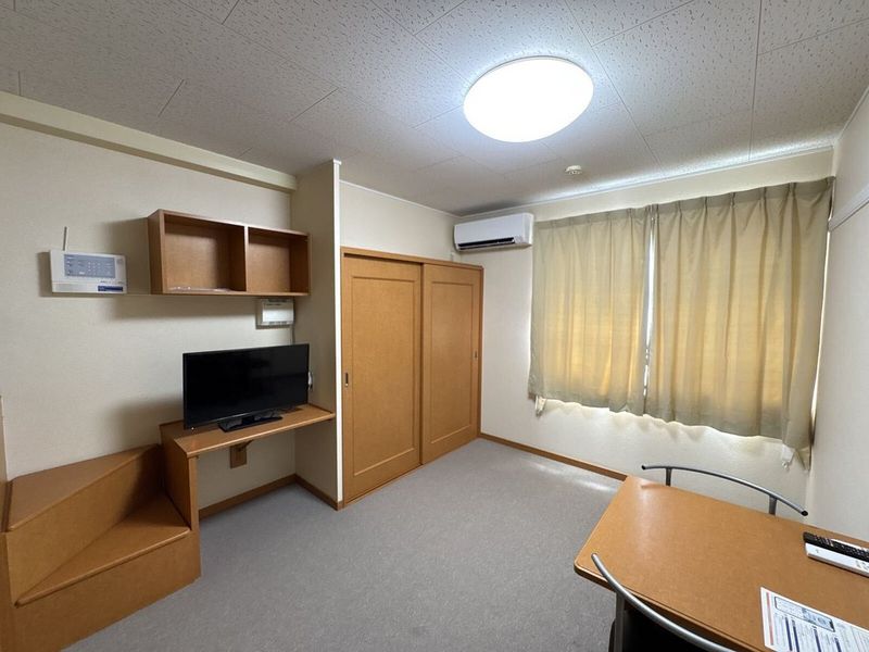 レオパレスウィル８８ 居間