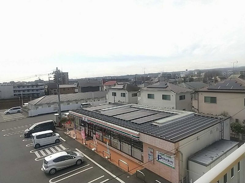 レオパレスルミエール野上 エントランス