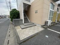 レオパレスアルカディア エントランス