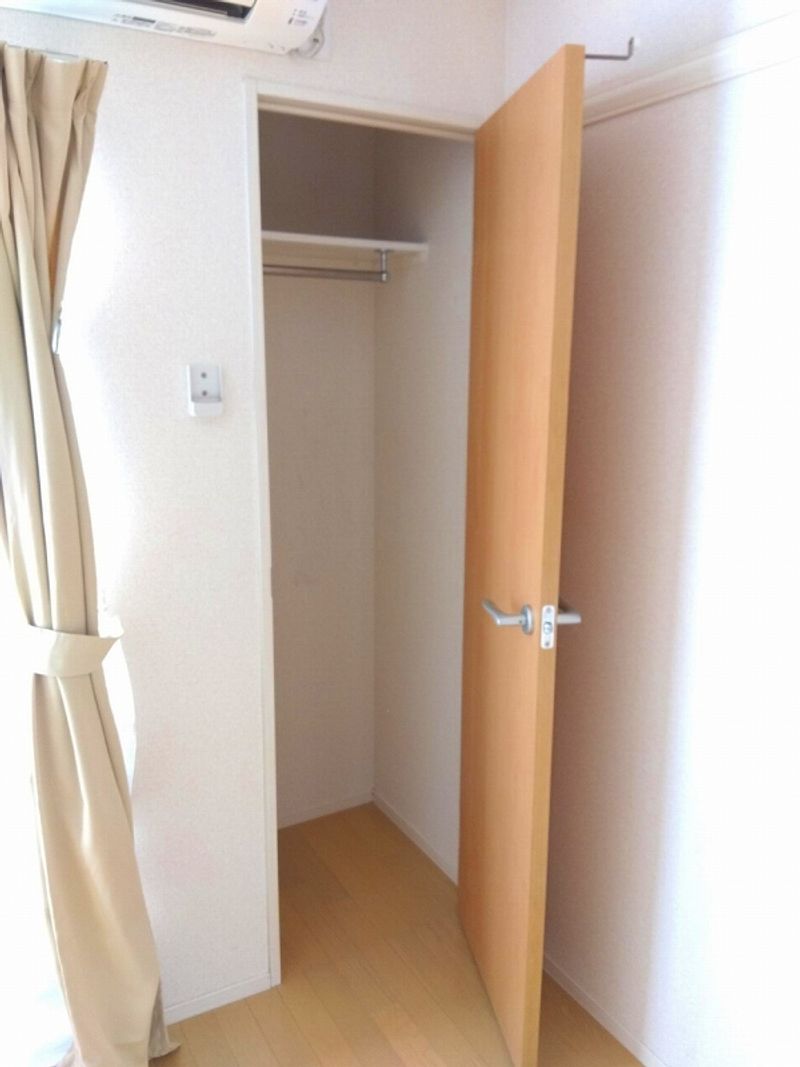 CLEINO Perleschloss IX 储物空间