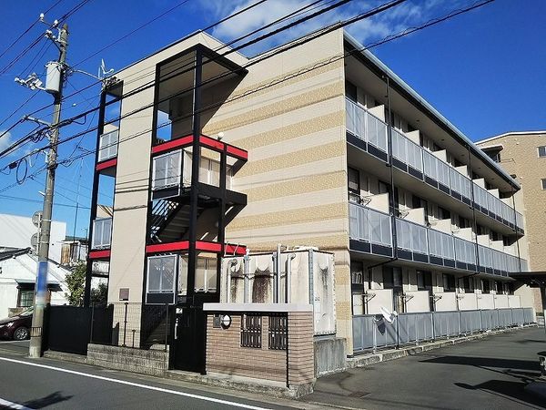レオパレス徳島 外観