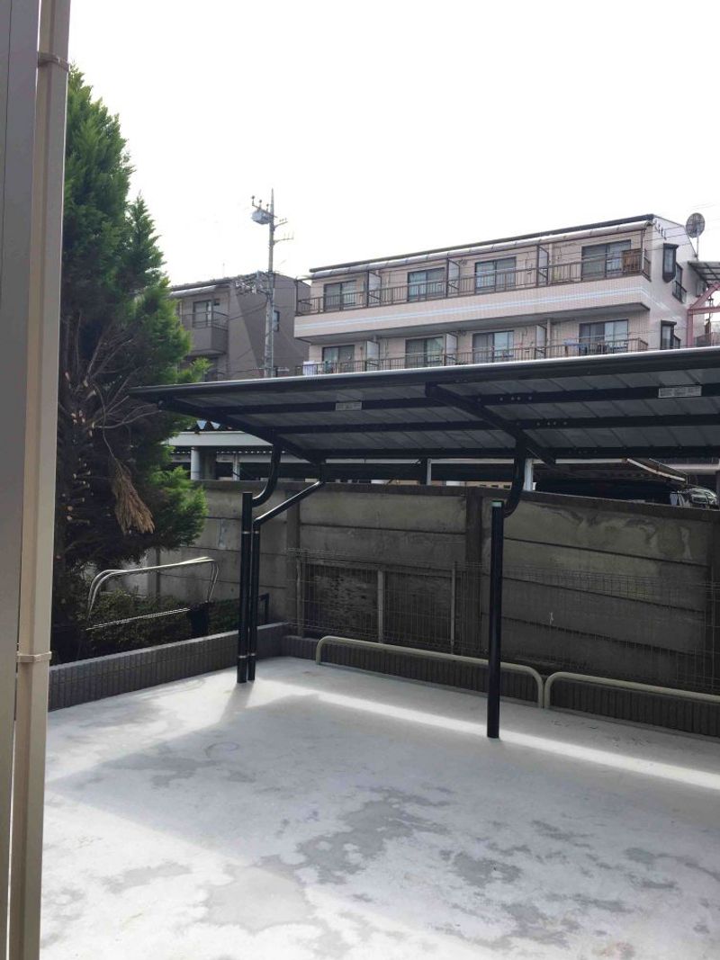 CLEINO NISHIGAI IV Shared spaces